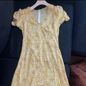 SHEIN Maxi Yellow Flower Dress Size M